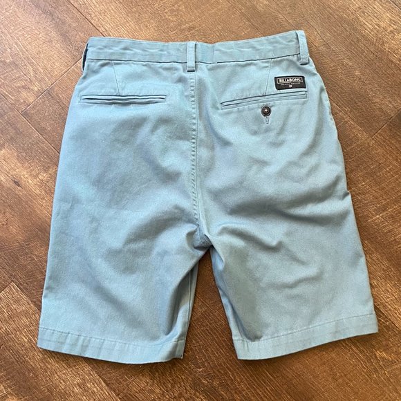 Billabong Cotton Walkshorts - Size 28 - Picture 3 of 6